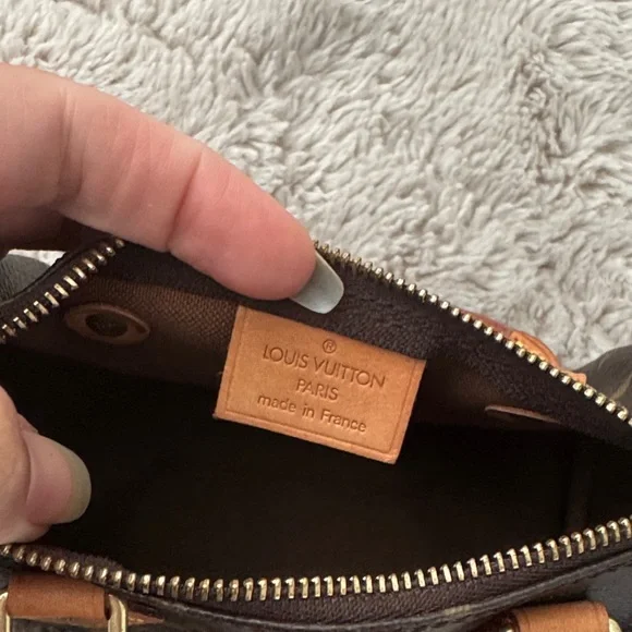 Louis Vuitton Brown and Tan Monogram Satchel - Picture 7 of 9